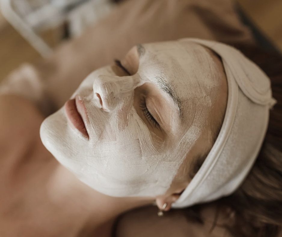 Image of Facial Treatment at Ell Glow